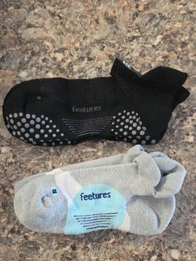 Feetures Socks (Set Of 2)